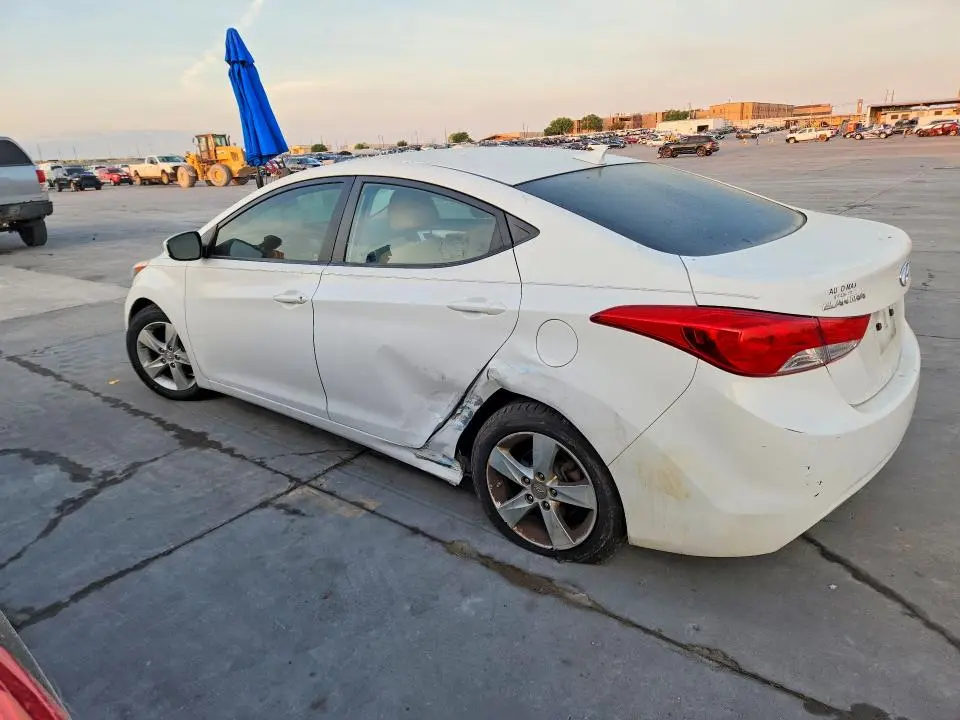 2012 HYUNDAI ELANTRA GLS  