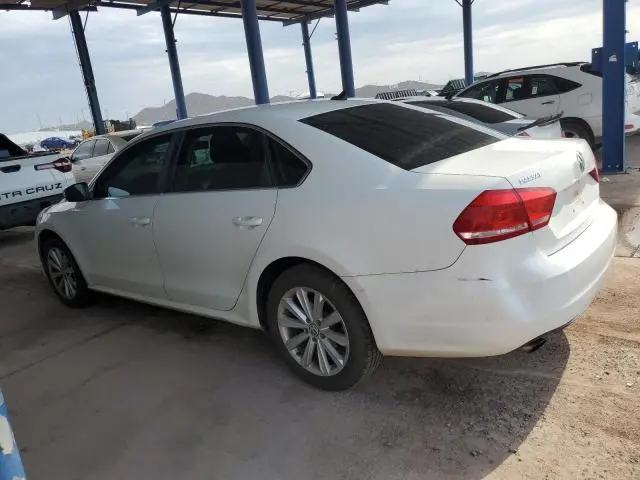 2013 VOLKSWAGEN PASSAT SE  
