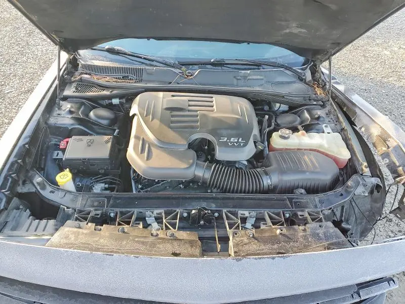 2016 DODGE CHALLENGER SXT  