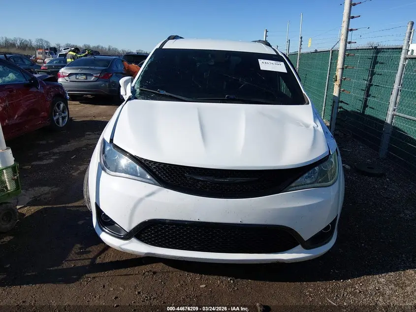 2019 CHRYSLER PACIFICA TOURING L PLUS