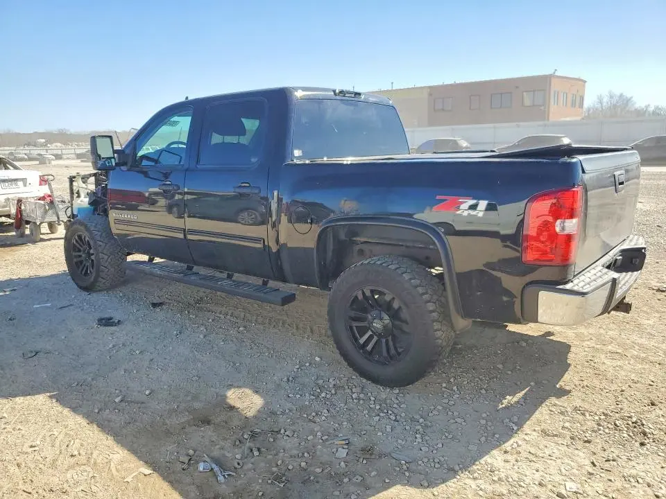2011 CHEVROLET SILVERADO K1500 LT  