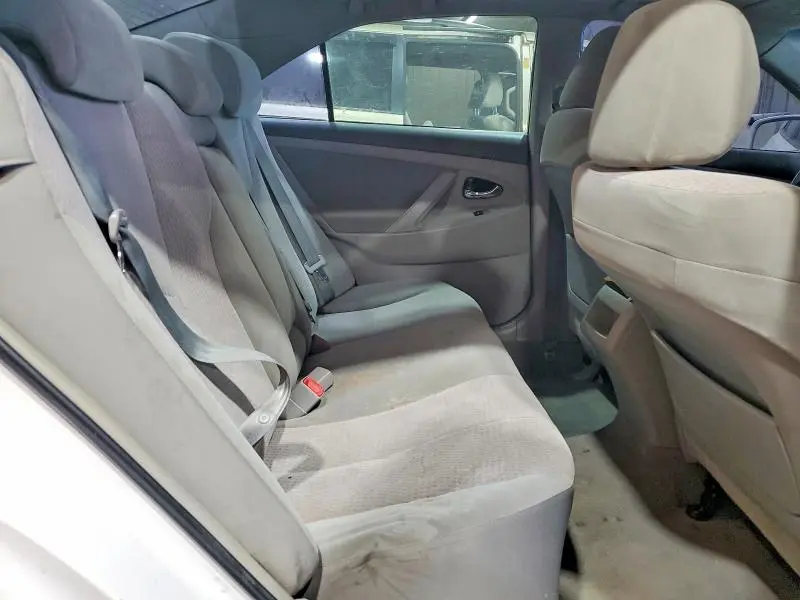 2011 TOYOTA CAMRY LE  