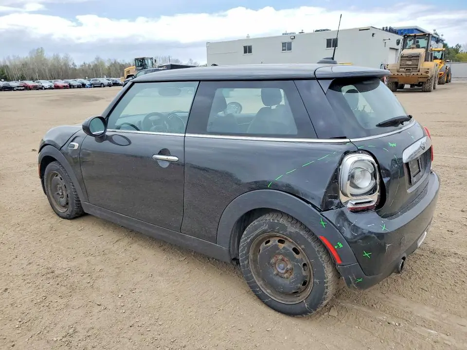 2016 MINI COOPER   
