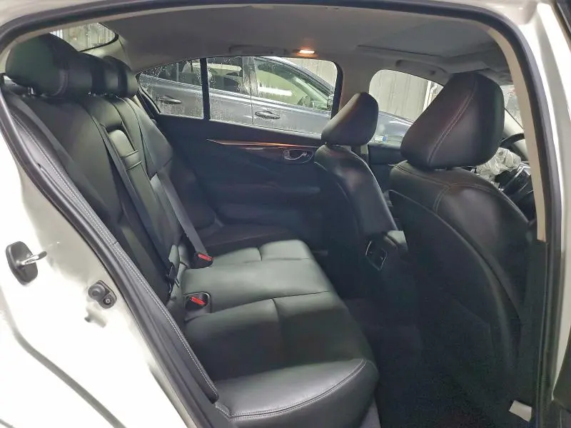 2018 INFINITI Q50 HYBRID LUXE  