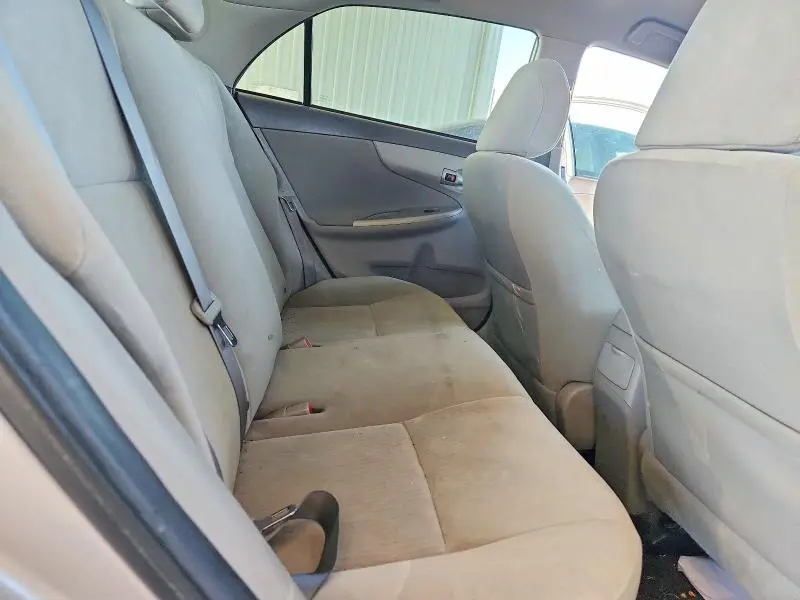 2010 TOYOTA COROLLA LE  