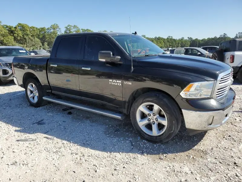 2018 RAM 1500 SLT  