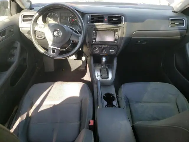 2012 VOLKSWAGEN JETTA SE  