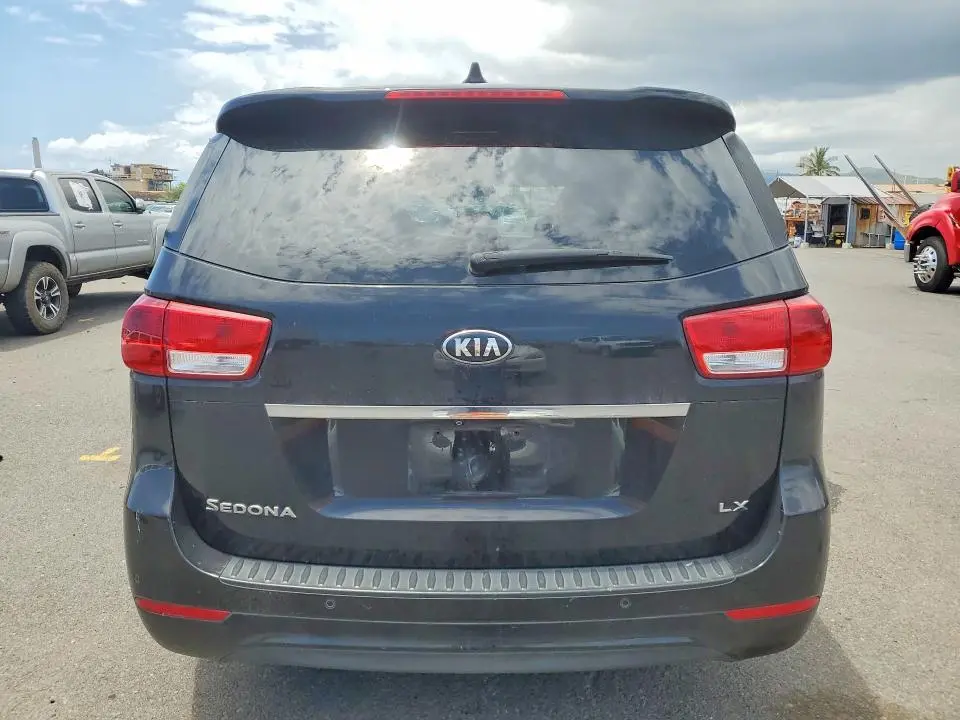 2016 KIA SEDONA LX  