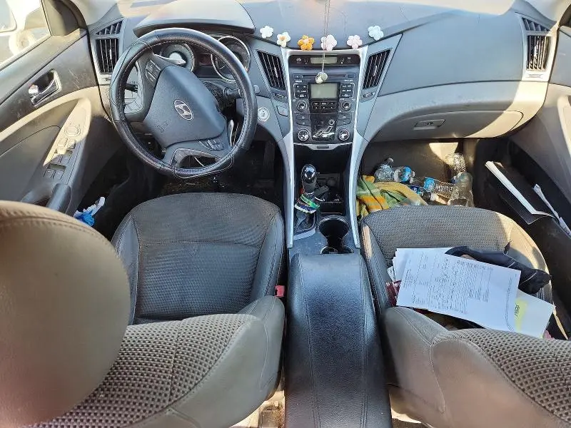 2011 HYUNDAI SONATA SE  