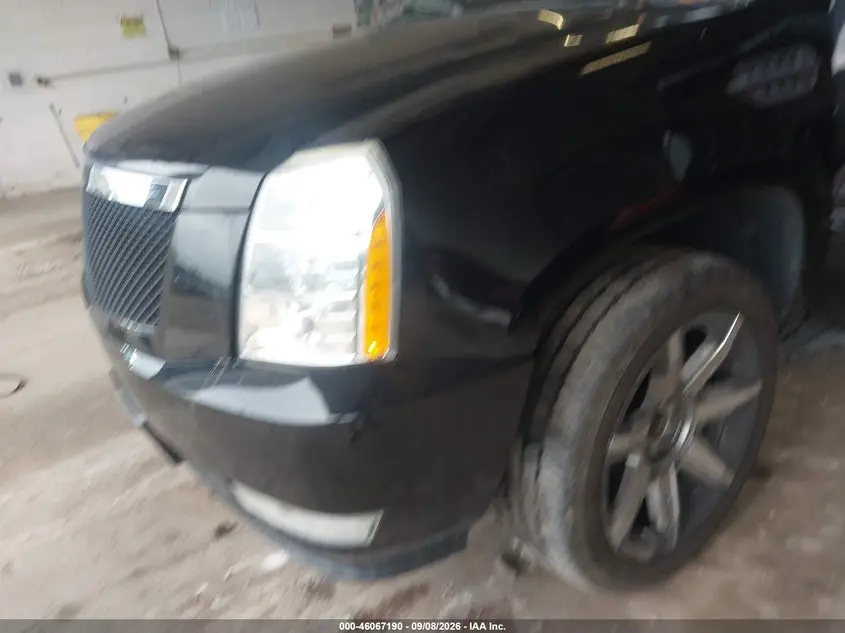 2012 CADILLAC ESCALADE STANDARD