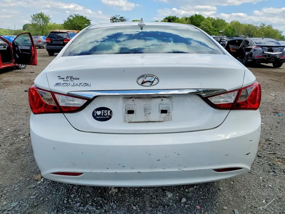 2011 HYUNDAI SONATA GLS  