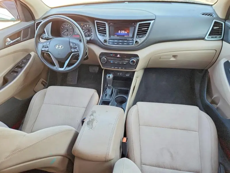 2016 HYUNDAI TUCSON SE  