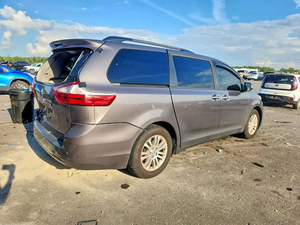 2017 TOYOTA SIENNA XLE 8-PASSENGER  