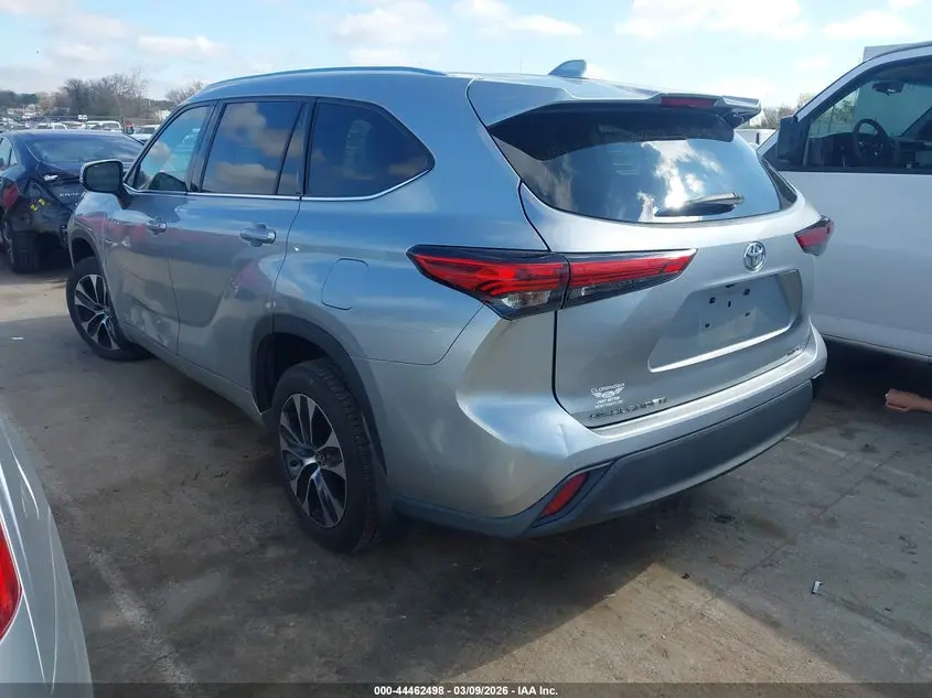 2020 TOYOTA HIGHLANDER XLE