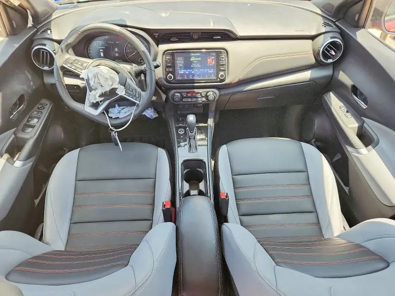 2022 NISSAN KICKS SR  