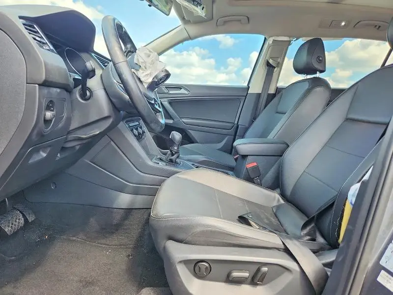 2018 VOLKSWAGEN TIGUAN SE  