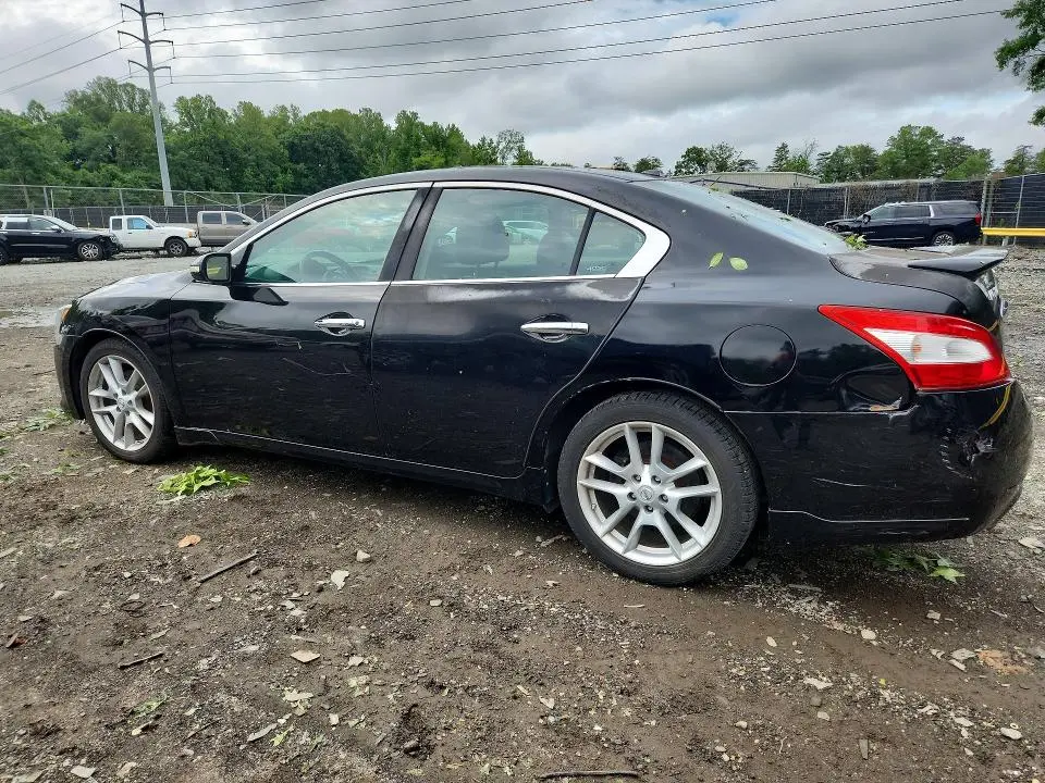 2010 NISSAN MAXIMA 3.5 S  
