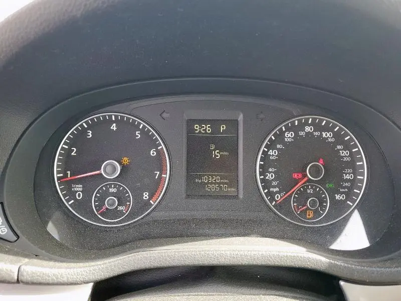 2013 VOLKSWAGEN PASSAT S
