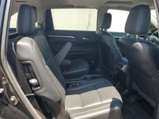 2015 TOYOTA HIGHLANDER LIMITED  
