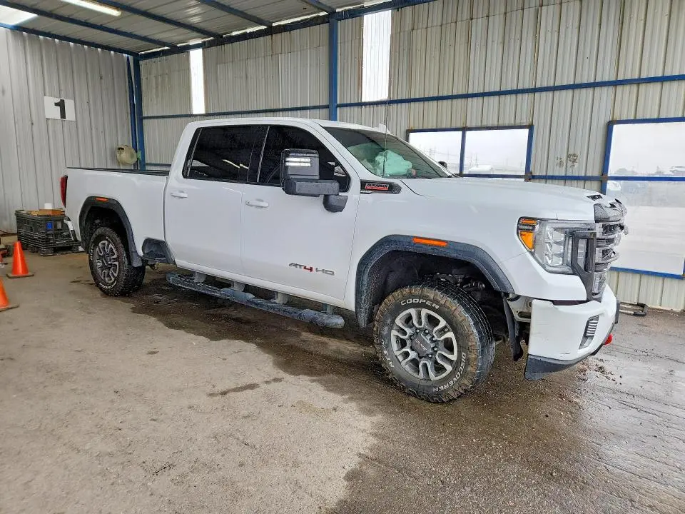 2021 GMC SIERRA K2500 AT4  