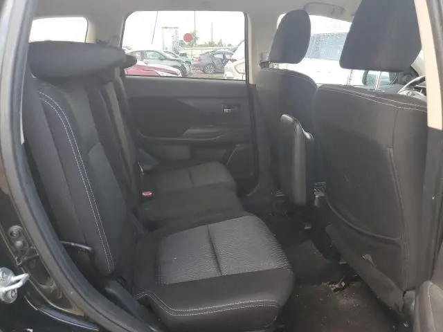 2018 MITSUBISHI OUTLANDER SE  