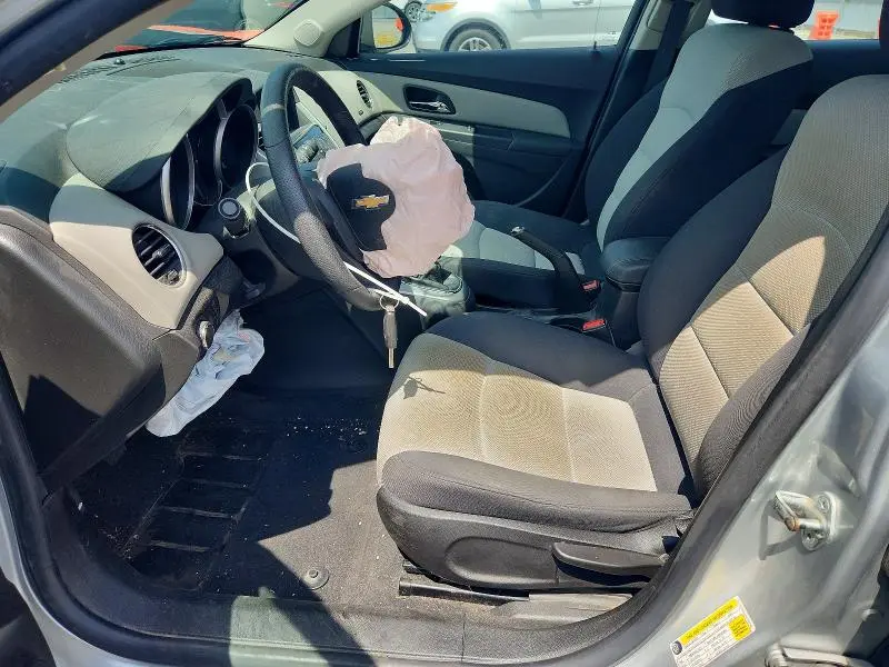 2015 CHEVROLET CRUZE LS  