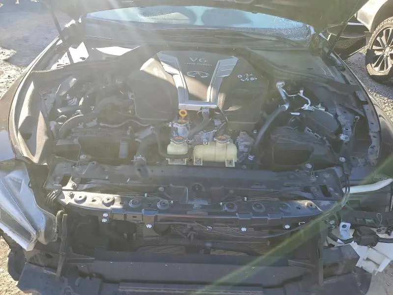 2018 INFINITI Q50 LUXE  