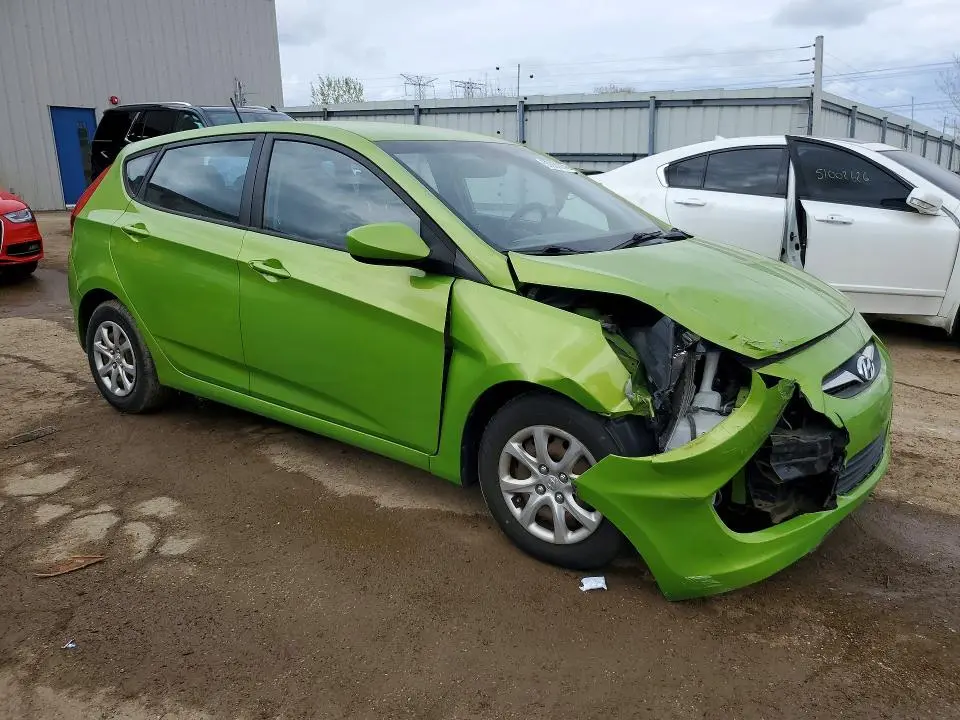 2013 HYUNDAI ACCENT GS  