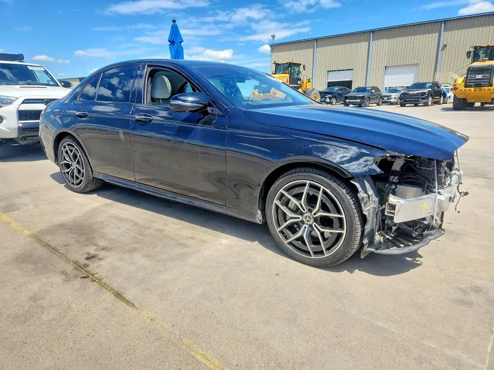 2022 MERCEDES-BENZ E 350  