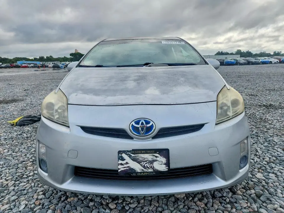 2011 TOYOTA PRIUS TWO  