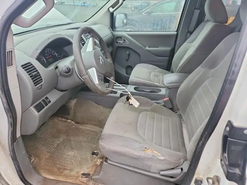 2016 NISSAN FRONTIER S  