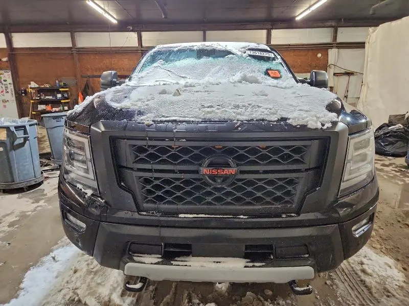 2021 NISSAN TITAN XD SV  