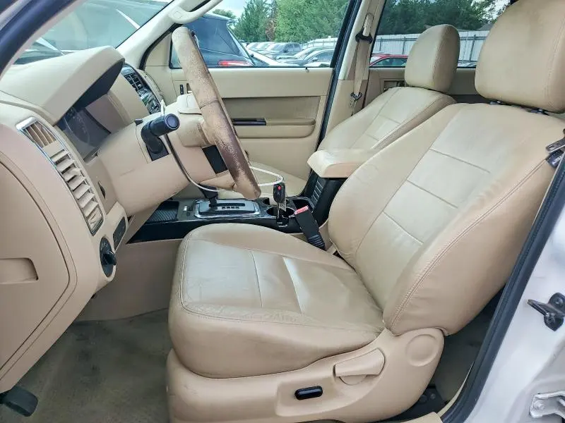 2010 FORD ESCAPE LIMITED  