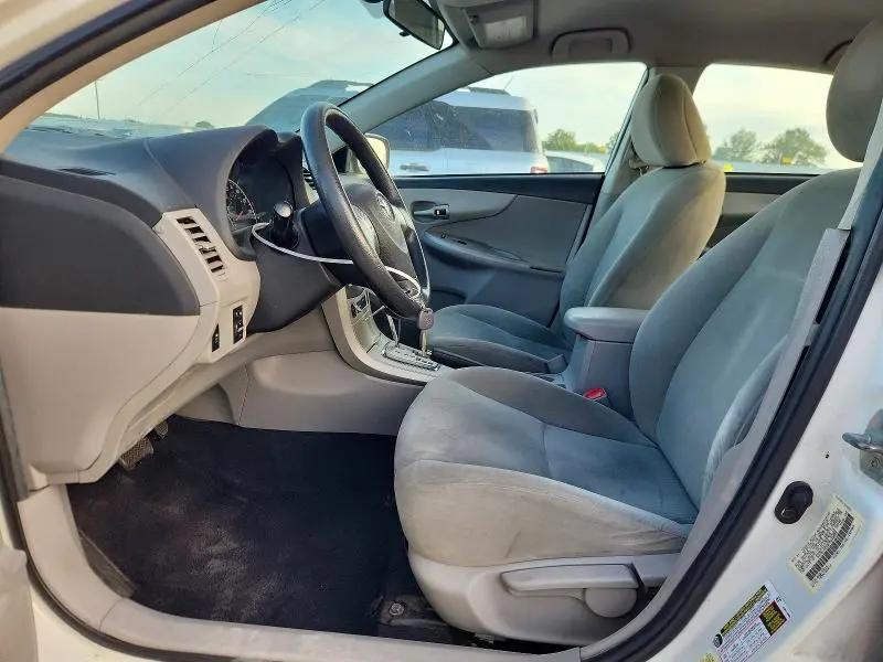 2012 TOYOTA COROLLA LE  
