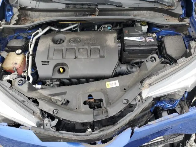 2019 TOYOTA C-HR XLE