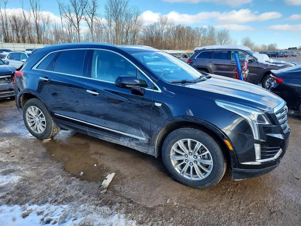 2017 CADILLAC XT5 LUXURY  