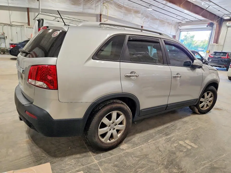 2012 KIA SORENTO LX  