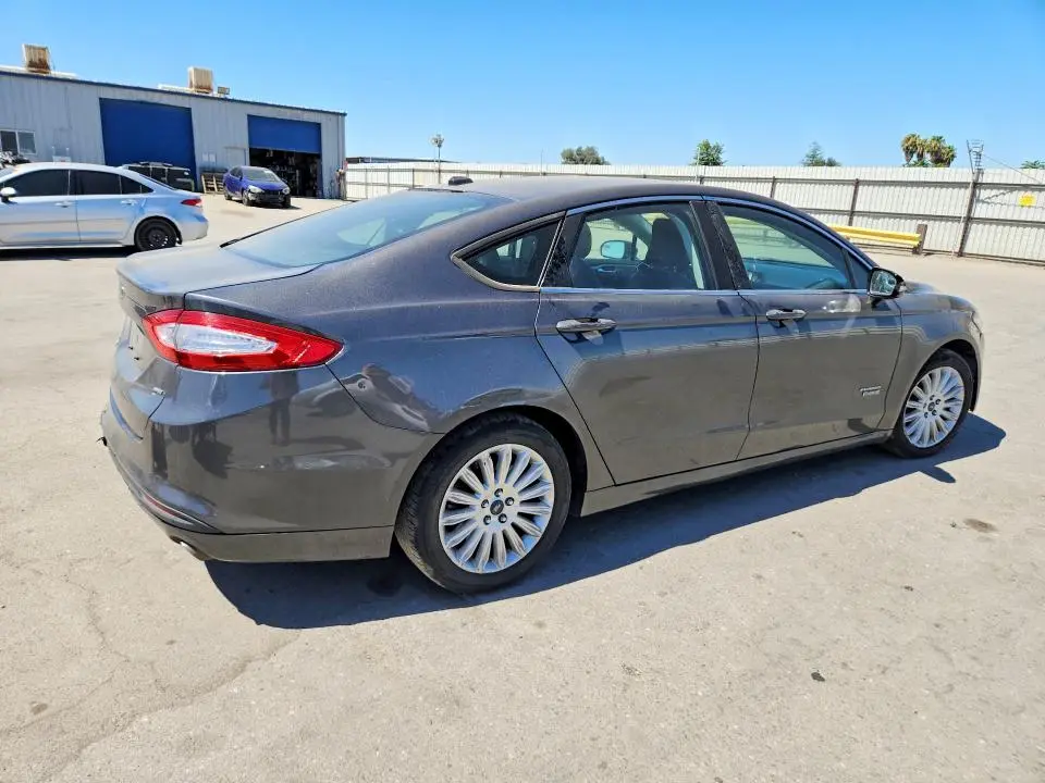2016 FORD FUSION SE PHEV  