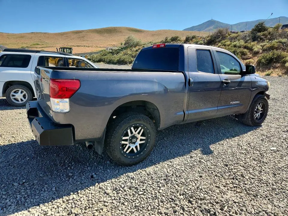 2011 TOYOTA TUNDRA DOUBLE CAB SR5  
