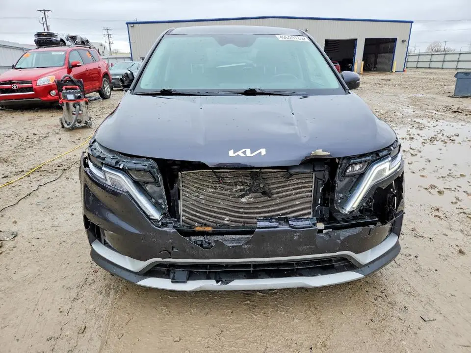 2022 KIA CARNIVAL LX  