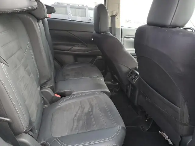 2020 MITSUBISHI OUTLANDER SE  