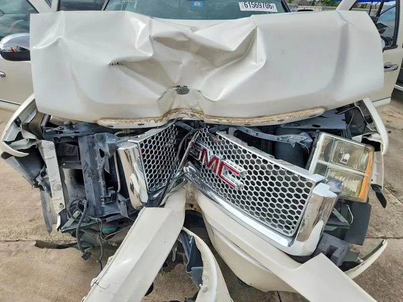 2011 GMC SIERRA K1500 DENALI  