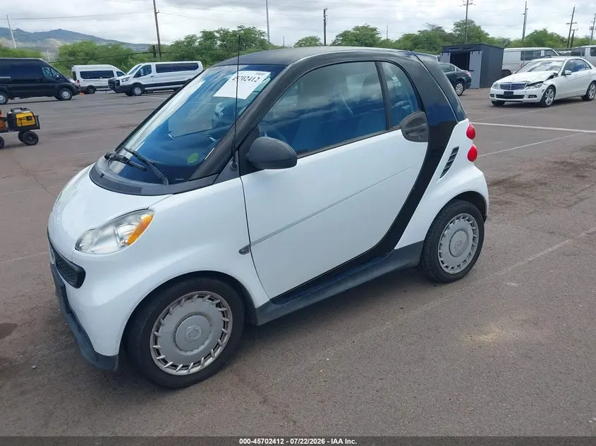 2013 SMART FORTWO PURE