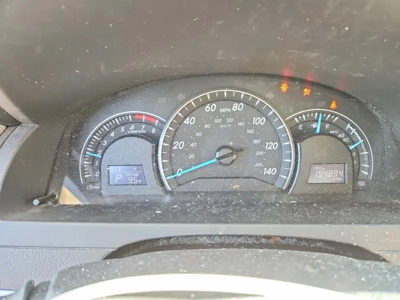 2014 TOYOTA CAMRY LE  