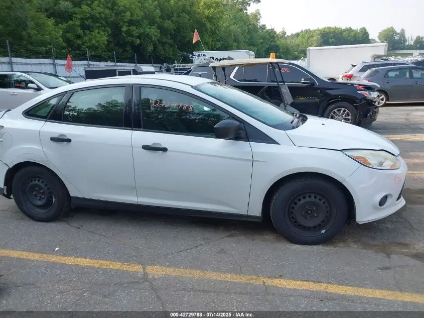 2014 FORD FOCUS S