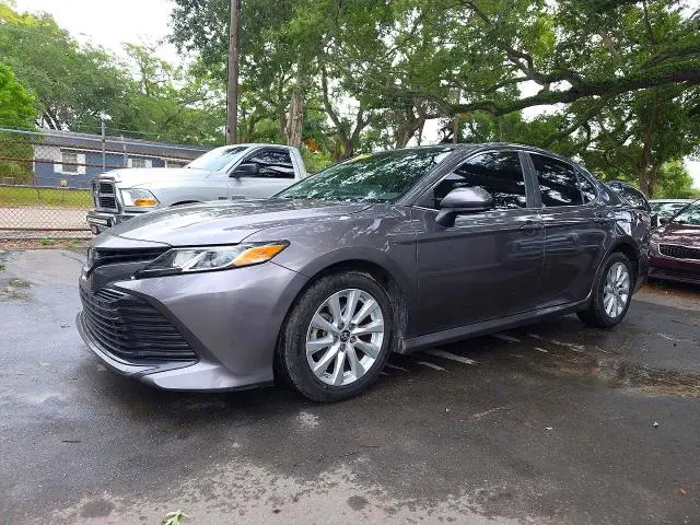 2019 TOYOTA CAMRY LE  