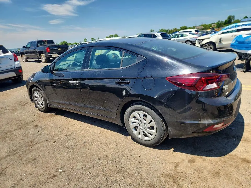 2020 HYUNDAI ELANTRA SE  