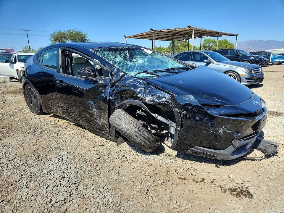 2024 TOYOTA PRIUS LE  