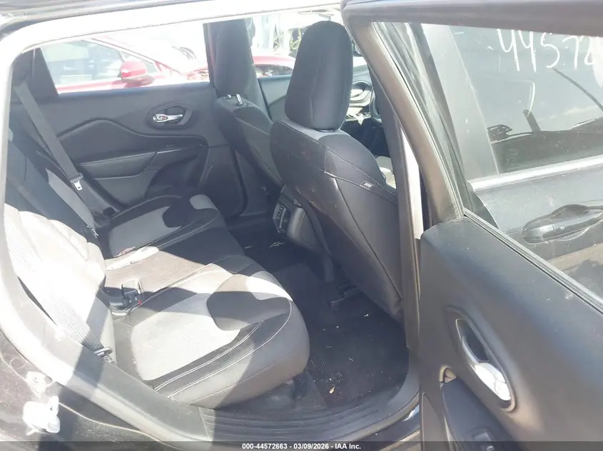 2015 JEEP CHEROKEE SPORT