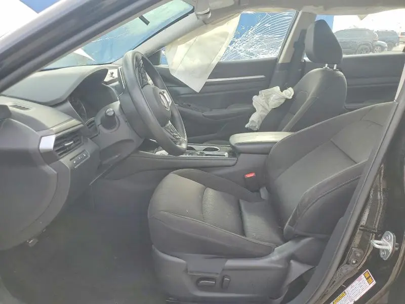2023 NISSAN ALTIMA SV  